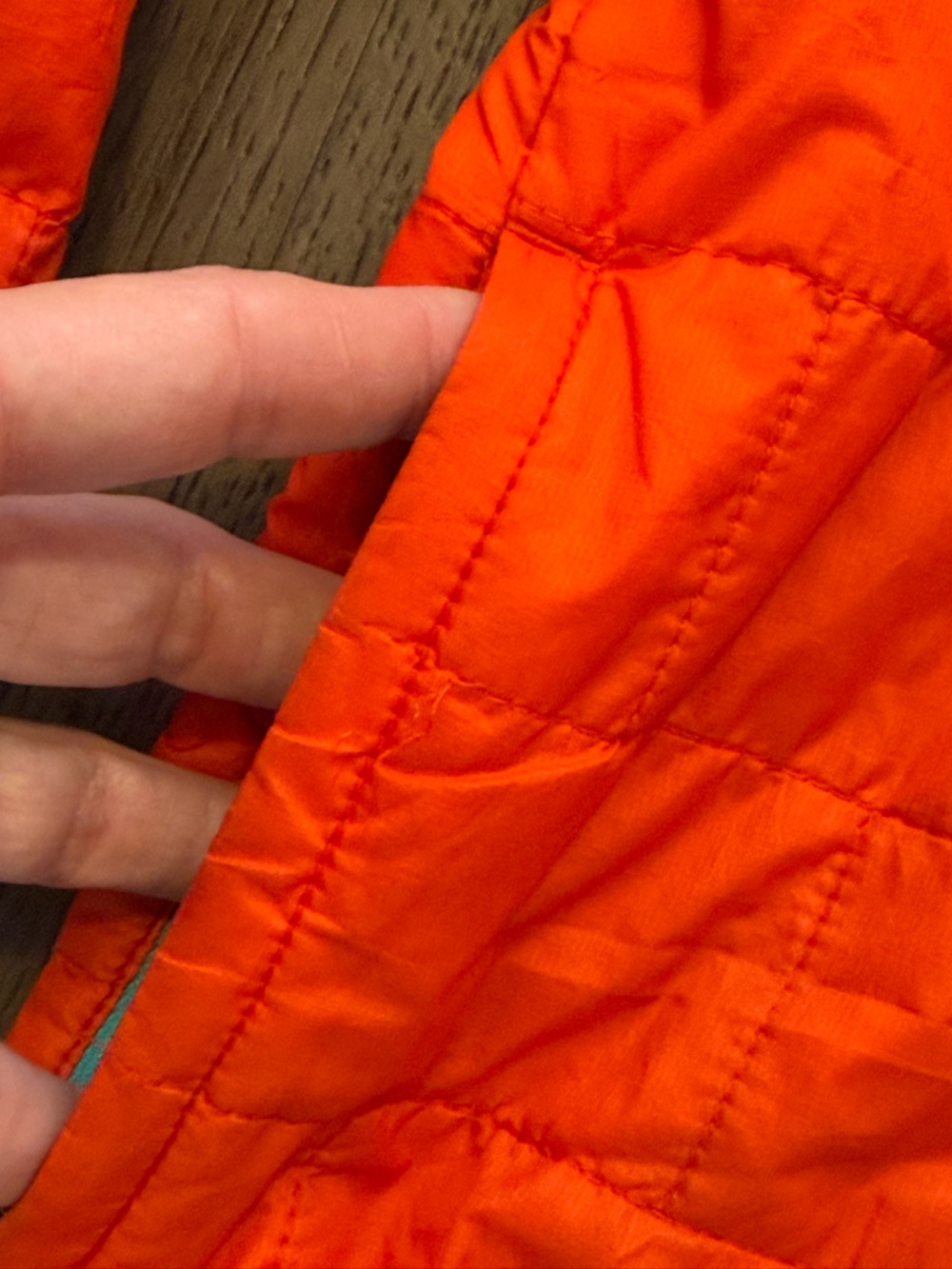 Patagonia Teal and Orange Kids Quilted Jacket boys 5/6 - Picture 3 of 9